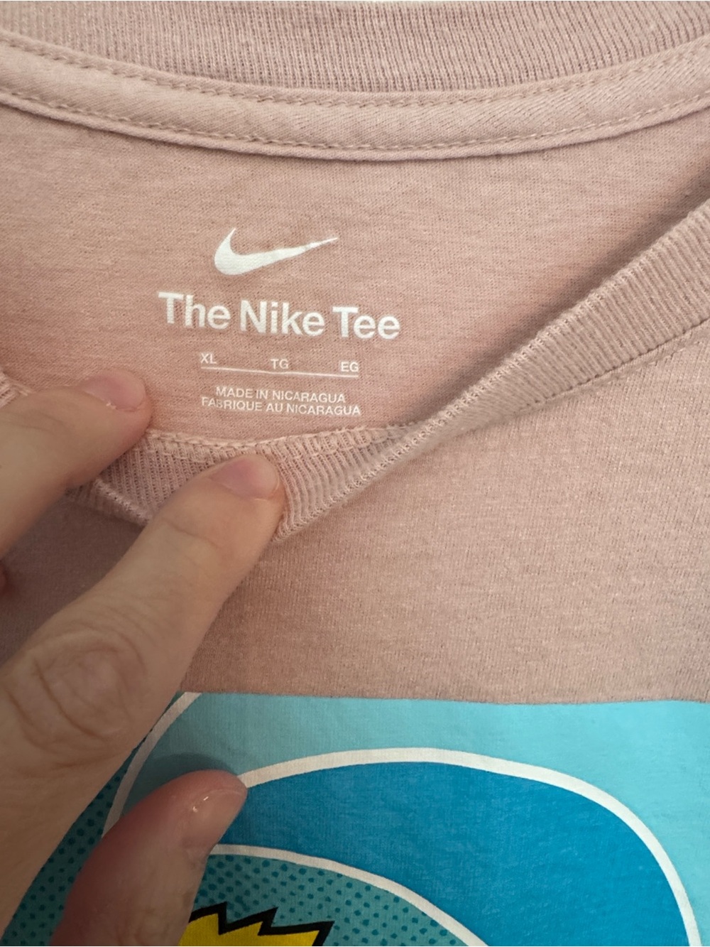 BUNDLE- Nike Graphic Tees - Picture 12 of 16